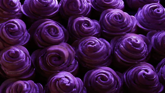 Blinkink Isabel Garett GBBO GIF 8