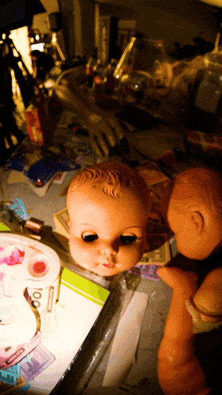 Blinkink Lea Esmaili Ashnikko Trinkets BT Sgif1